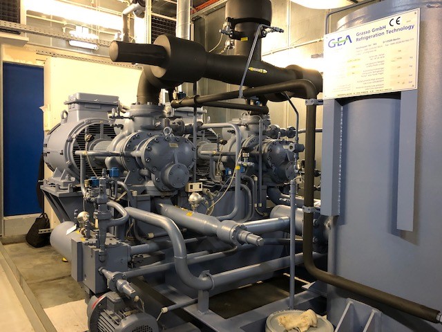 Grasso GEAWater-cooled Chiller-1300kw1.jpg